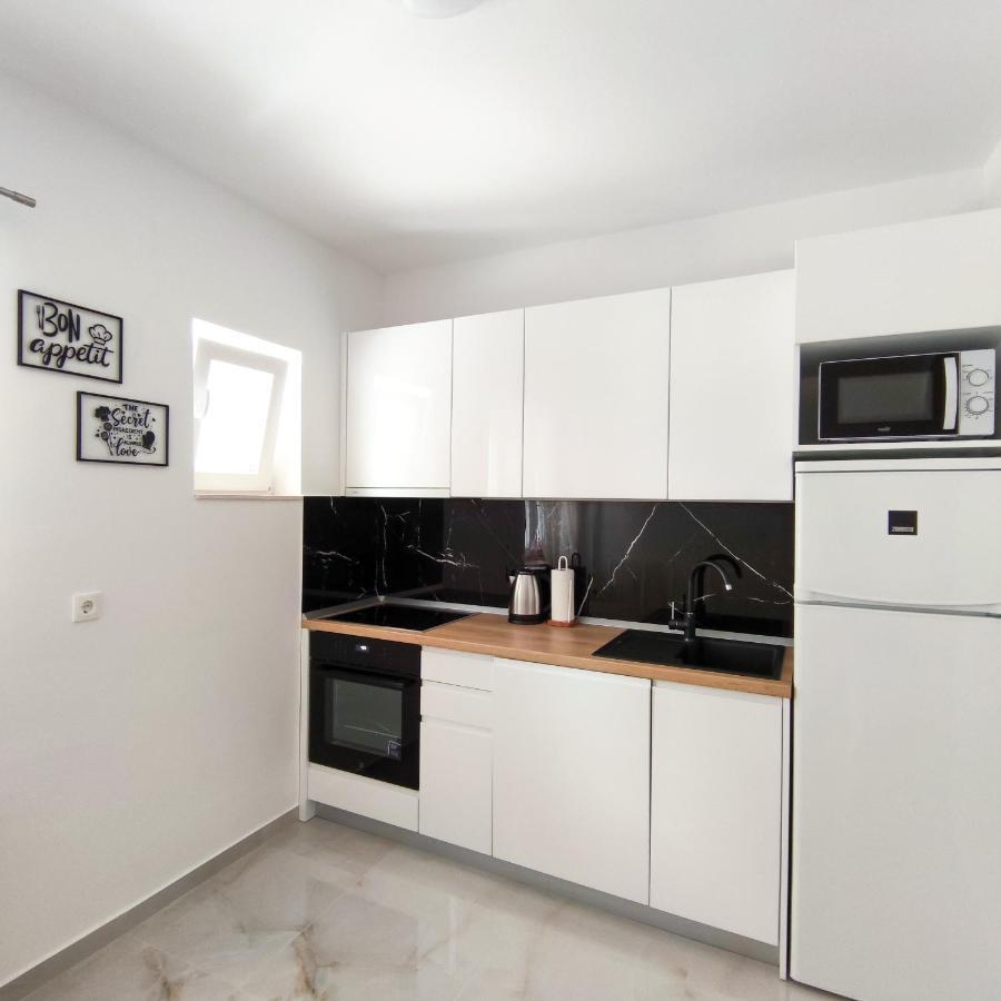 Apartman Rivana Baška Voda Esterno foto