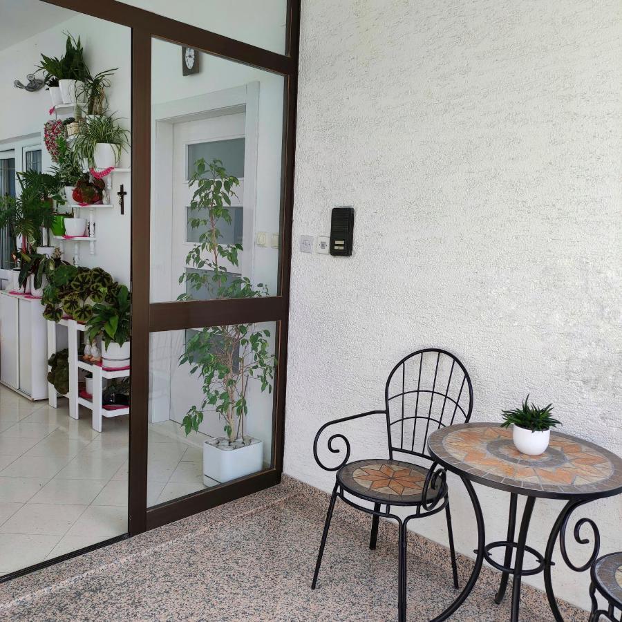 Apartman Rivana Baška Voda Esterno foto
