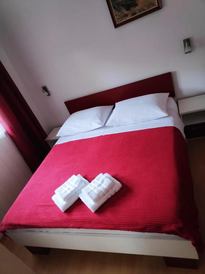 Apartman Rivana Baška Voda Esterno foto