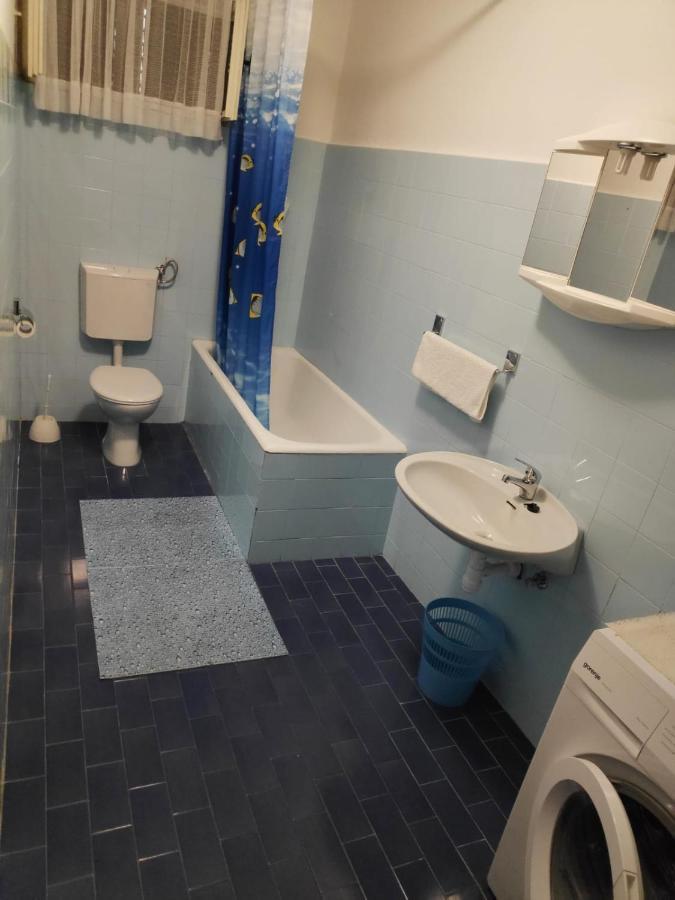 Apartman Rivana Baška Voda Esterno foto