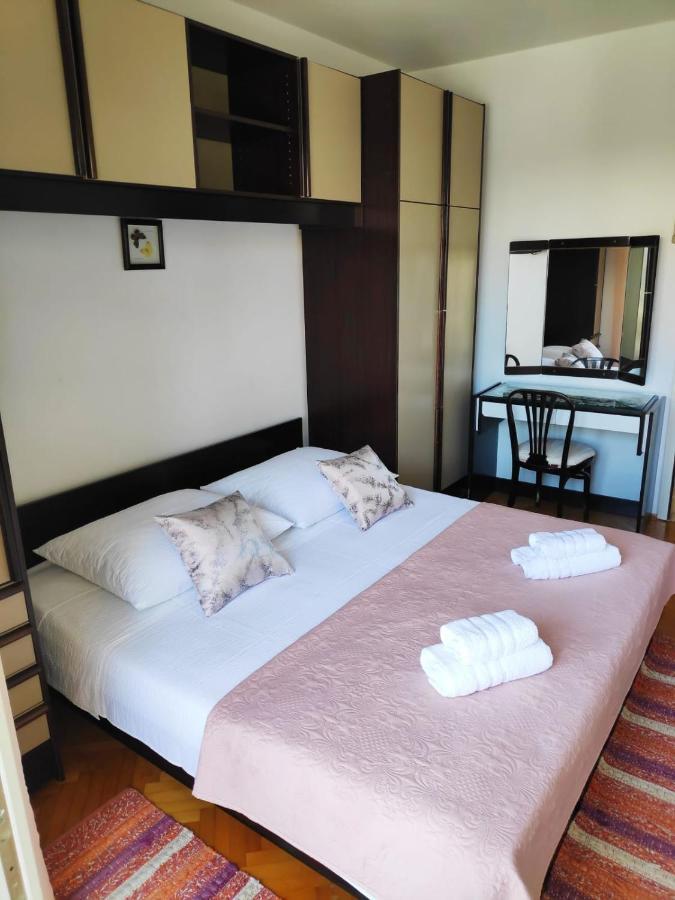 Apartman Rivana Baška Voda Esterno foto